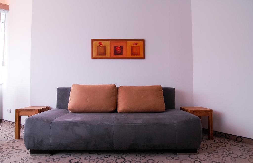Petul Apart Hotel Am Ruhrbogen Bochum Room photo